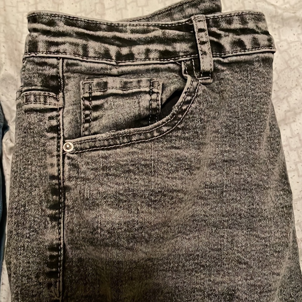 Jeans - Picture 2 of 2